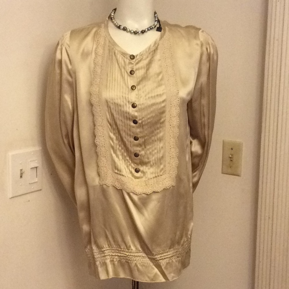 NWOT 100% SILK TOP